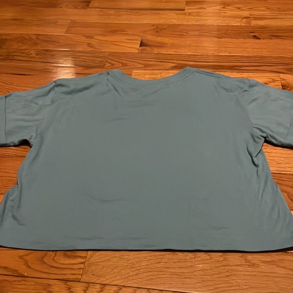 Space Jam A Legacy Women’s Sz Large Tune Squad Graphic Tee Crop Top - Picture 6 of 6